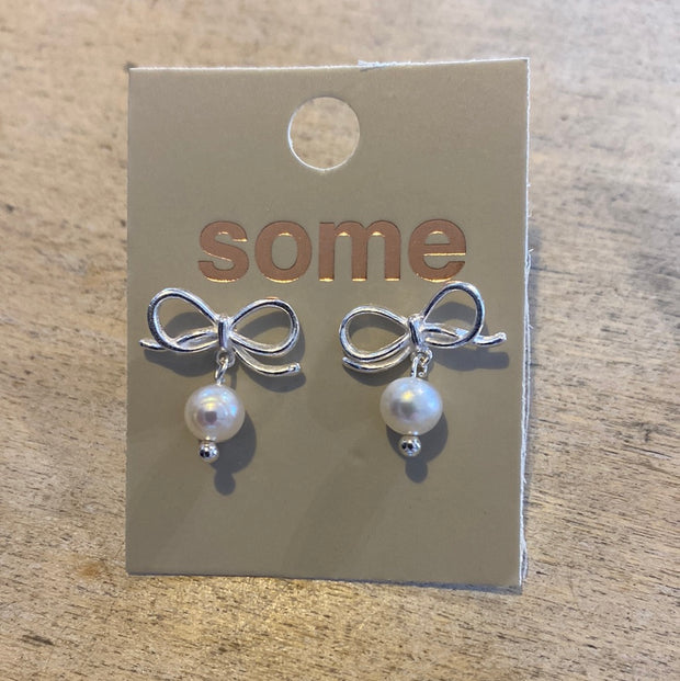 Some Sterling Silver Pearl Bow Earrings 656