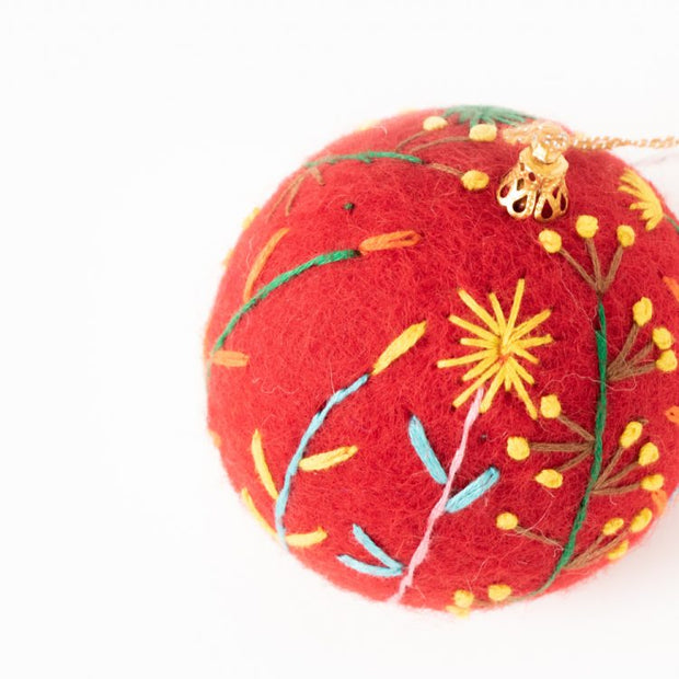 Trade Aid Red Floral Felt Bauble 113