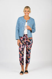 Vassalli Willa 274LW Printed Slim Leg 7/8 Length Lightweight Pull On Pants