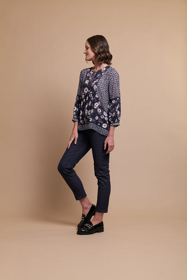 Memo Starlight Blooms Relaxed Top with Balloon Sleeve TP13541