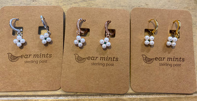 Ear Mints 4 Pearl Huggie Earrings 3011