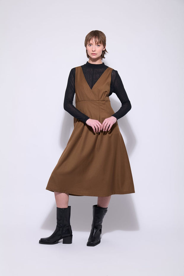 Neris Hepburn Pinafore in Antique 2743