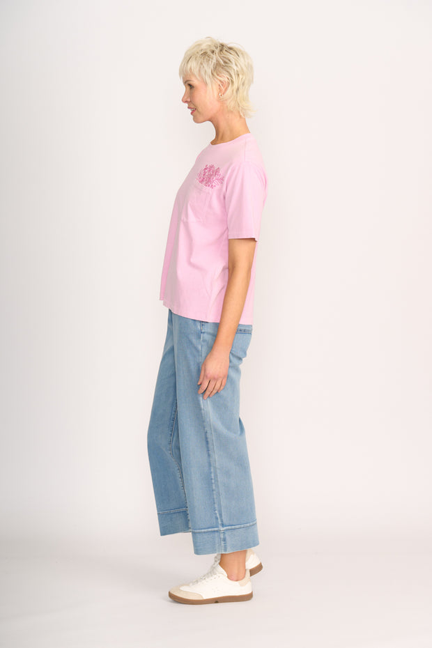 Memo Rose Bouquet Patch Pocket Tee TP14311