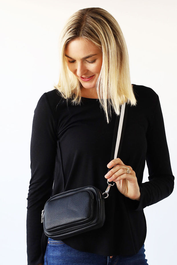 Archer House 3 Zip Pocket Cross Body Bag 60