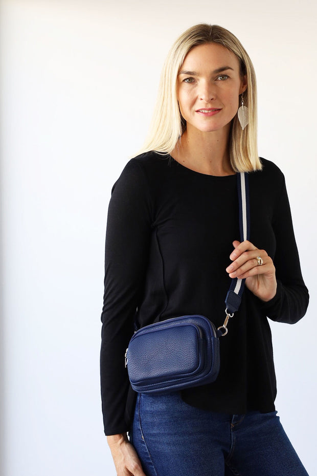 Archer House 3 Zip Pocket Cross Body Bag 60