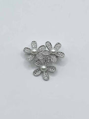 Some Triple Flower Pearl Diamante Brooch 138