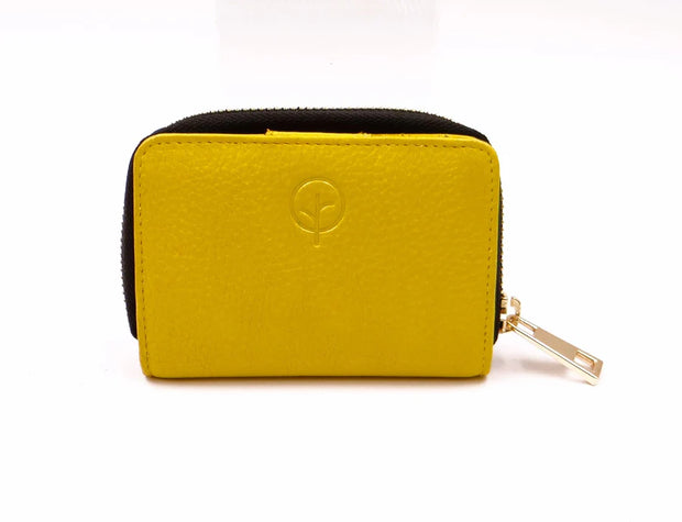 Second Nature Leather Medium Coin & Card Wallet C011