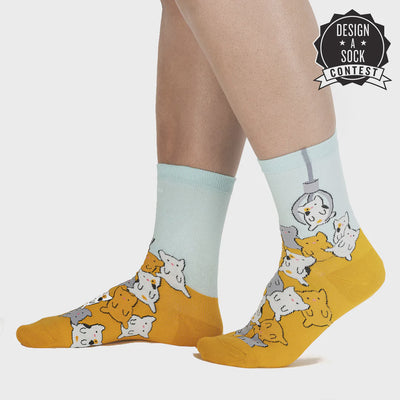 Sock it To Me Cat Claw - Women's Crew Socks 1459