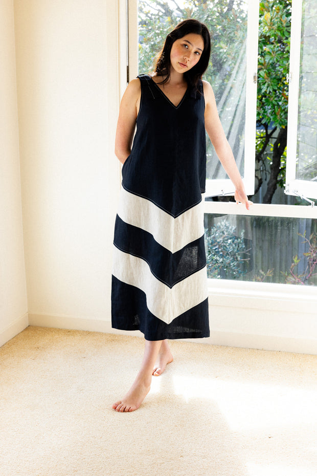 Neris The Mixer Dress 2781