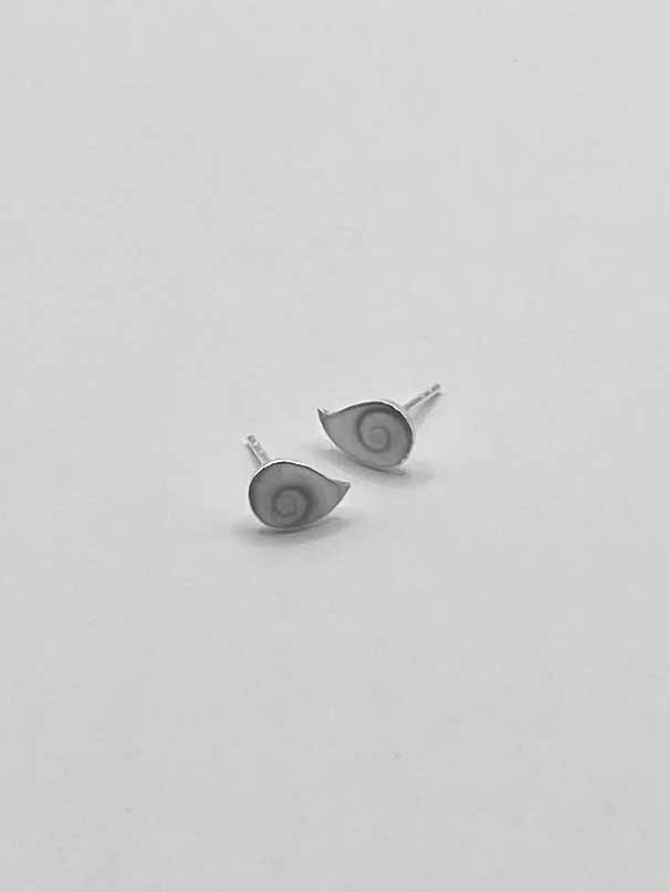 Some Sterling Silver Catseye Reverse Teardrop Stud Earrings 185