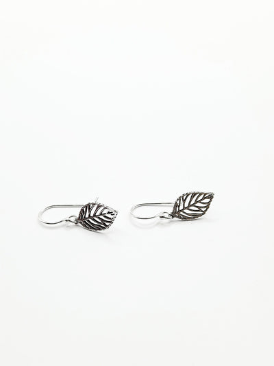 Some Sterling Little Leaf Earrings 542