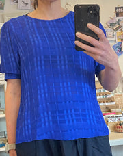 OH Three Volume Sleeve Scoop Hem Top in Blue TP14056