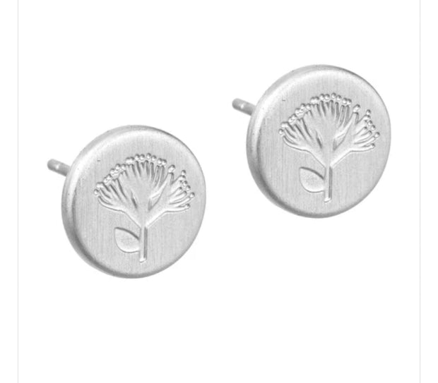 Little Taonga Round Stud Earrings