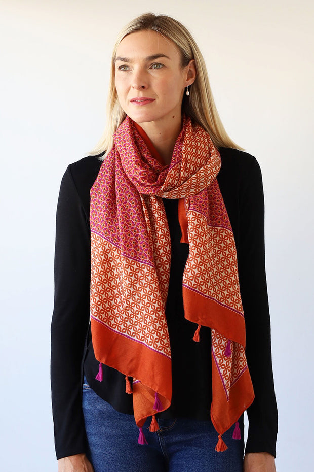 Archer House Small Geometric Print Scarf SC807