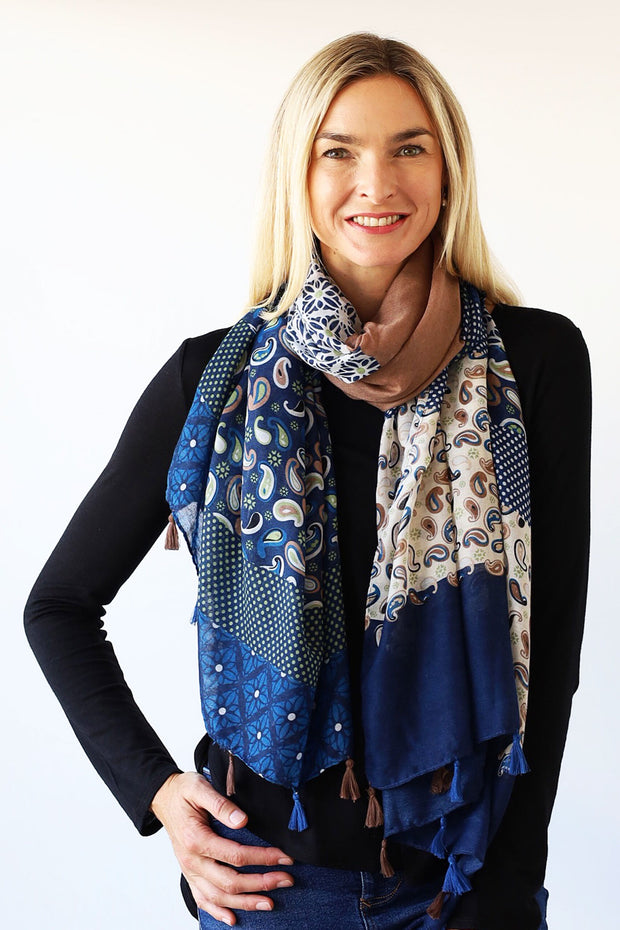Archer House Lightweight Paisley & Spot Panelled Scarf with Tassels  SC815