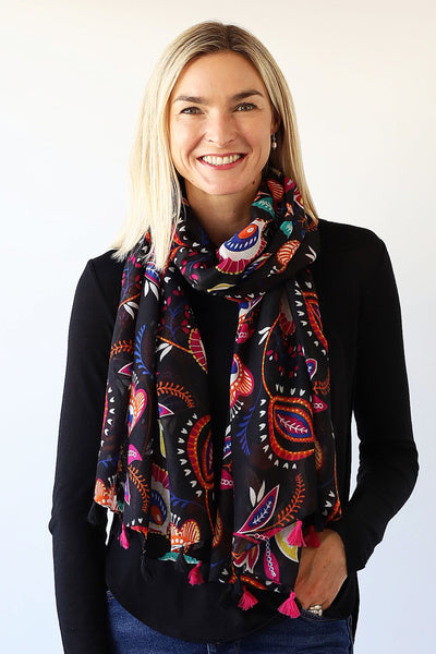 Archer House Lightweight Flower & Leaf Tasselled Scarf  SC816