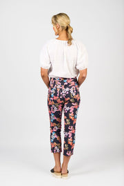 Vassalli Willa 274LW Printed Slim Leg 7/8 Length Lightweight Pull On Pants