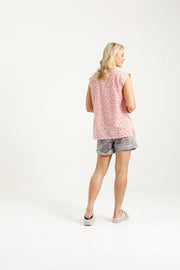 Homelee Daisy Top in Pink Blooms 479 04