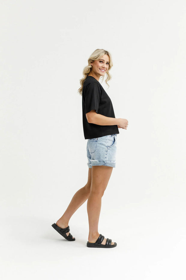 Home Lee Becky Tee Black