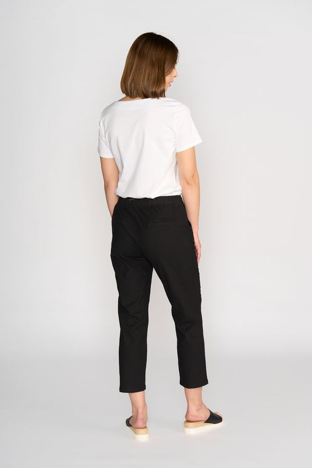 Vassalli 5791A 7/8 Length Slim Leg Elastic Waist Pants