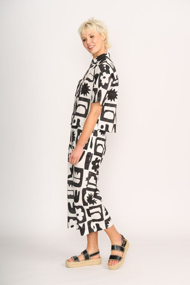OH Three Boxy Short Sleeve Shirt in Mono TP14321