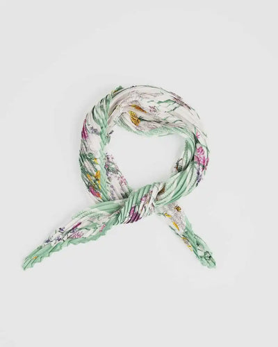 Stilen Rilee Pleated Scarf