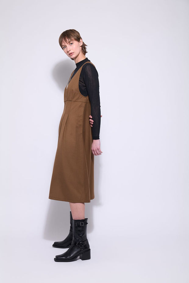 Neris Hepburn Pinafore in Antique 2743