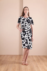 Oh Three Keyhole Back Detail Dress in Mono Floral TP13334