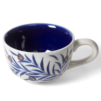 Trade Aid Red flower with Blue Leaf Latte Cup 28.02.4215
