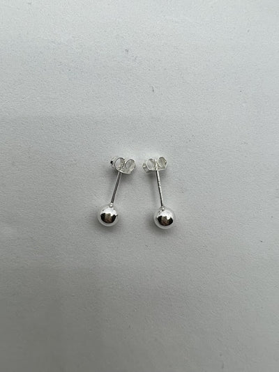 Some Sterling Silver Ball Stud Earrings 358