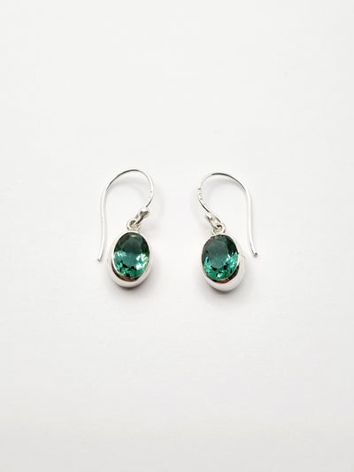 Some Sterling Silver oval green quartz hook earrings 385