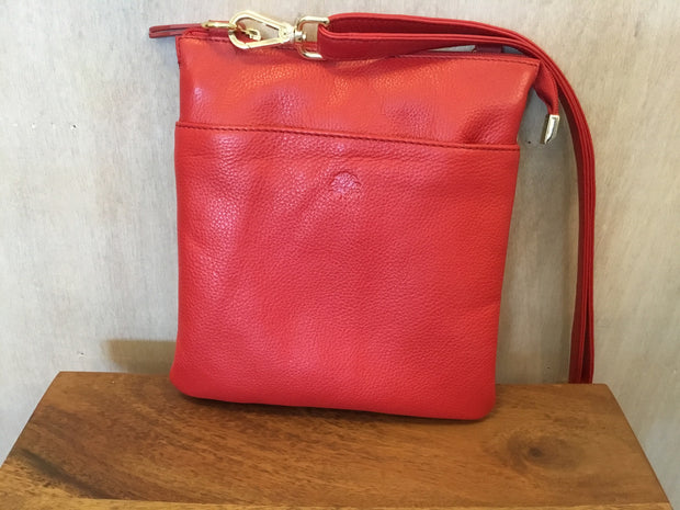Second Nature Leather Handbag With Shoulder Strap ST31