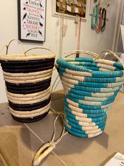 Trade Aid Conical Hanging Basket Stripe 25.03.1802